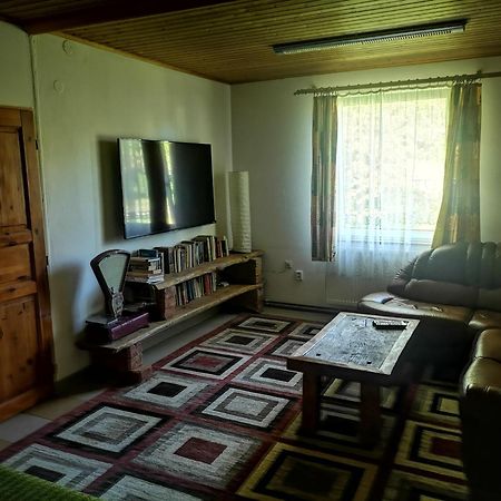 Green Apartments Lustenice ภายนอก รูปภาพ